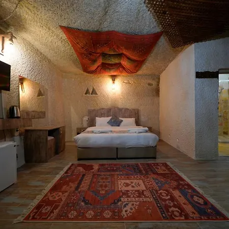 Adelya Cave Hotel 2*