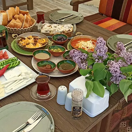 Adelya Cave Otel 3*